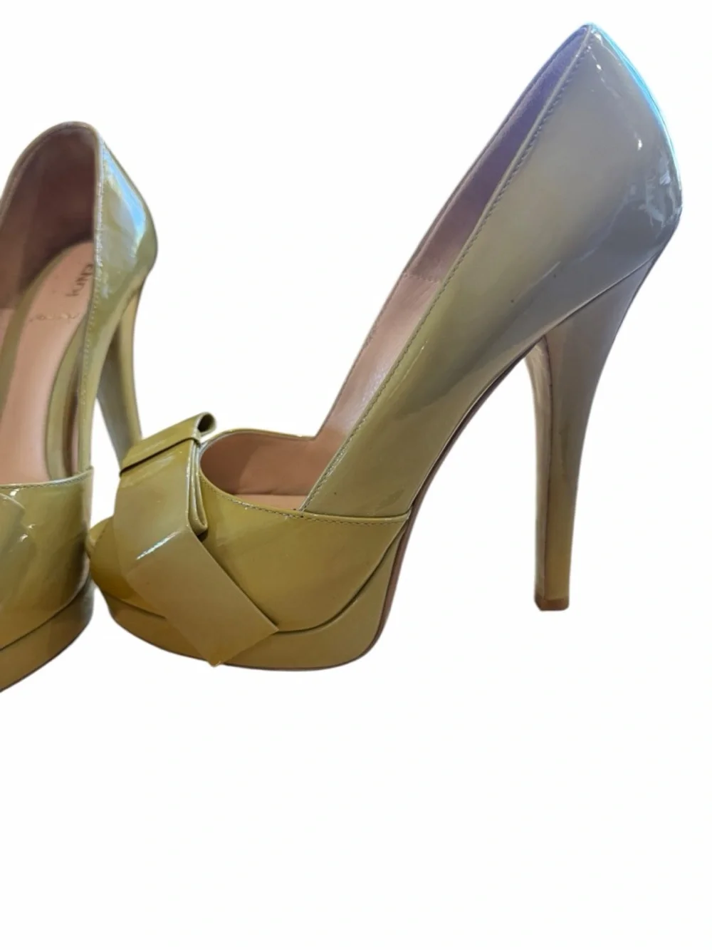 FENDI Olive Green Patent Peep-Toe Platform Pumps with Bow